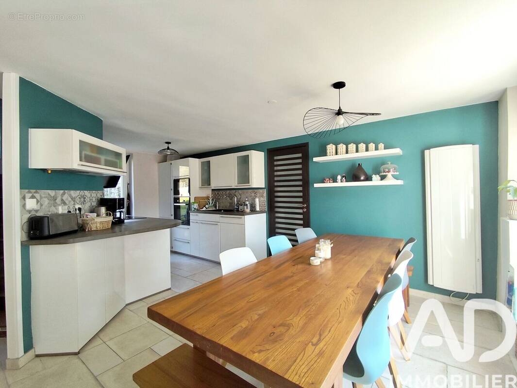 Photo 1 - Maison à SAULX-LES-CHARTREUX