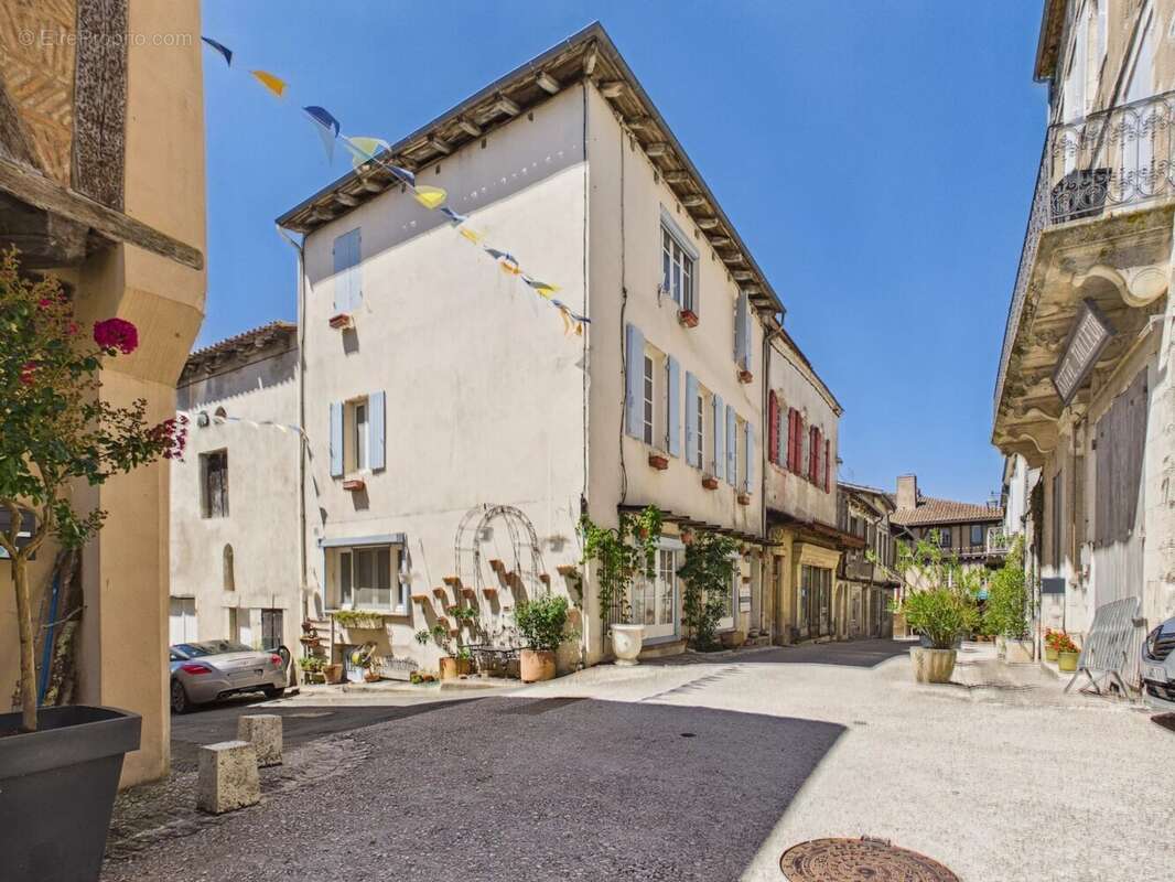 Maison à MONFLANQUIN