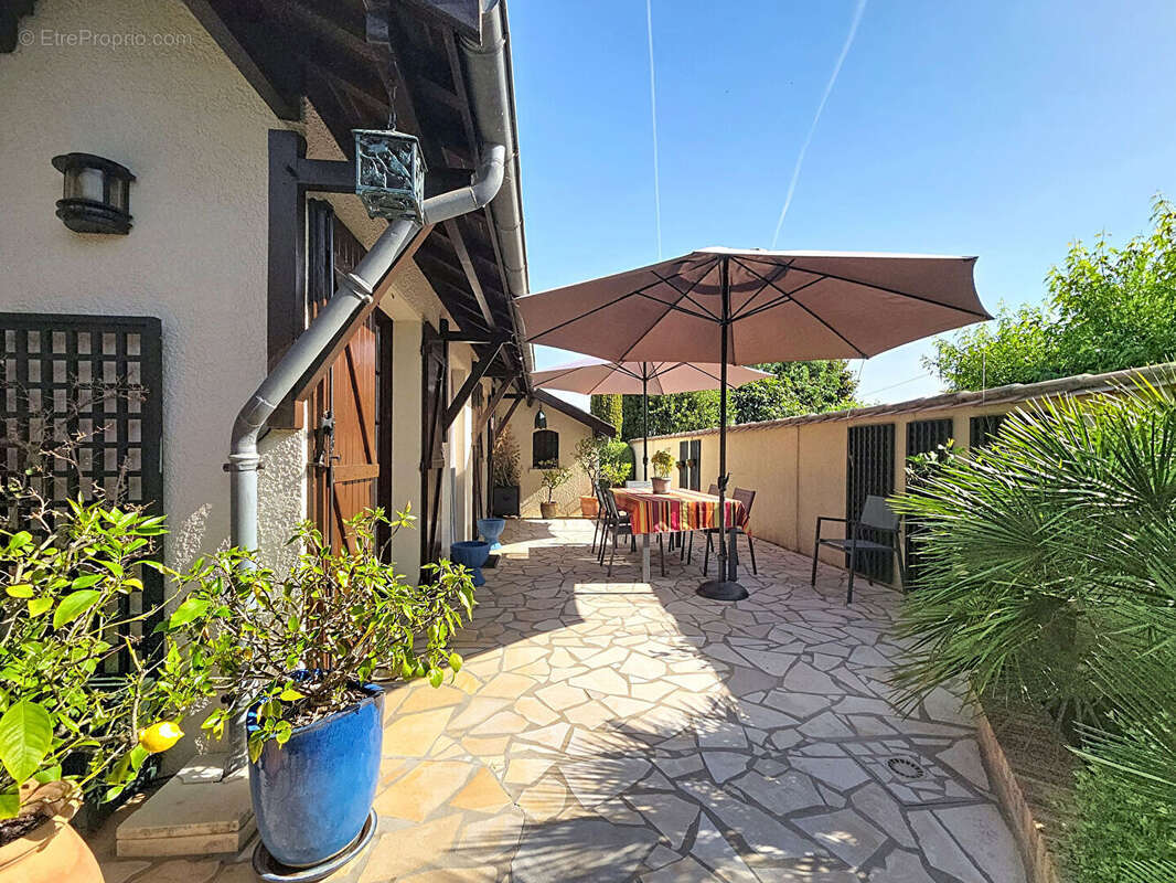 Maison à PESSAC (Sardine) - photo 10
