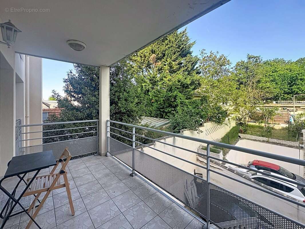 Appartement à L'HAY-LES-ROSES