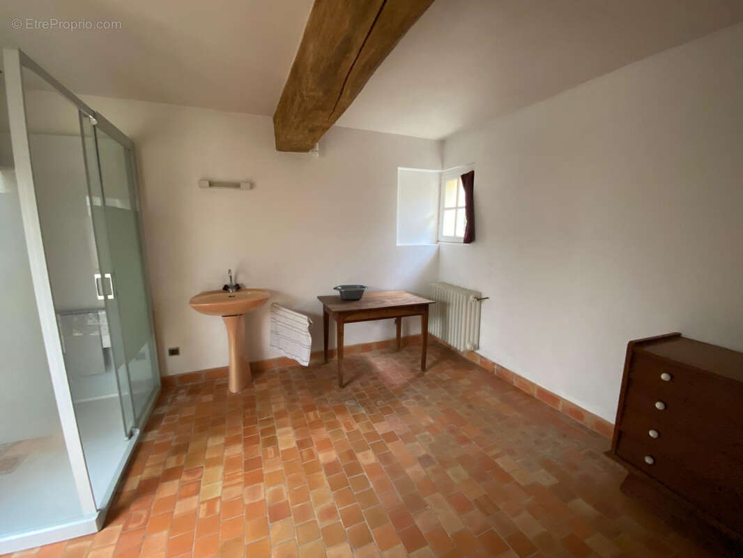 Maison à LE PUY-NOTRE-DAME