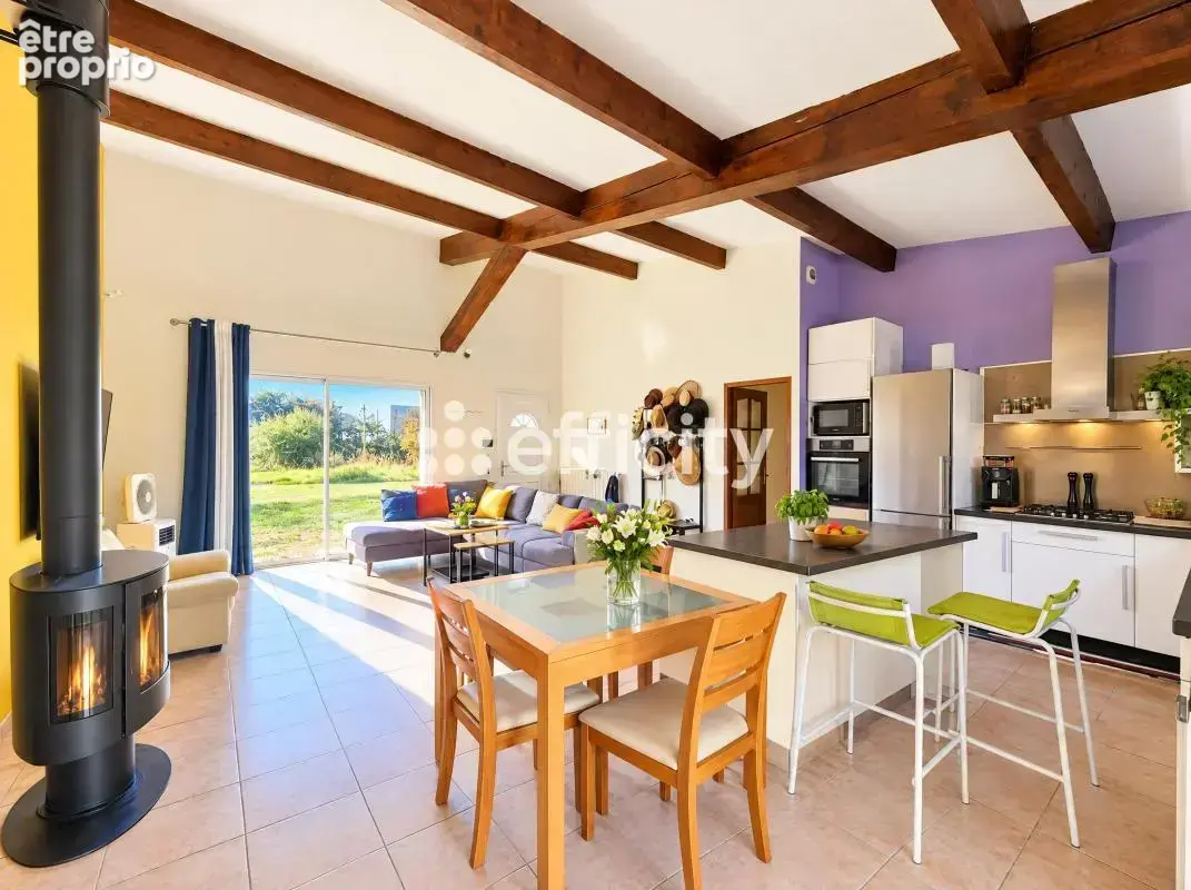 Maison à PEYROLLES-EN-PROVENCE