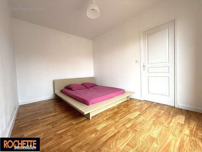 Maison 83 m² à Saint-Just-La-Pendue  - photo 6