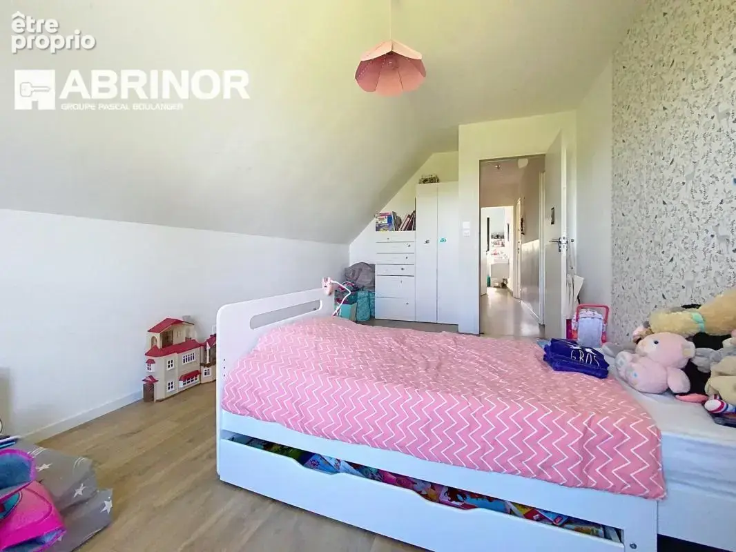 Pavillon individuel - 5 pièces - 138m² habitables - photo 6