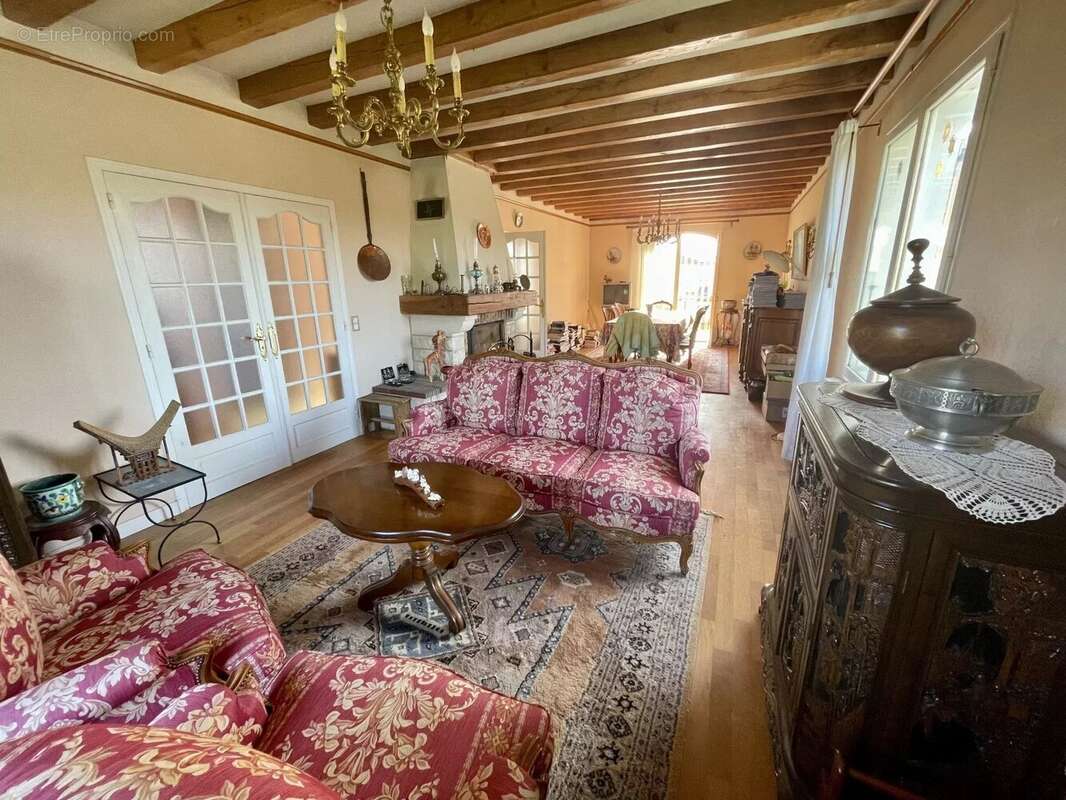 Maison à VILLEDIEU-SUR-INDRE