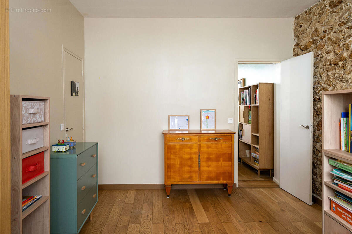 PARIS 12E - Appartement Paris 4 pièce(s) 85 m2 - photo 13