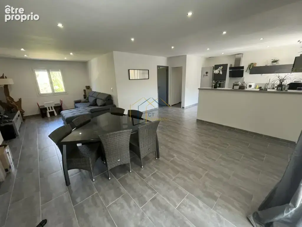 Habitation type 4 de 105m2 avec cour - photo 9
