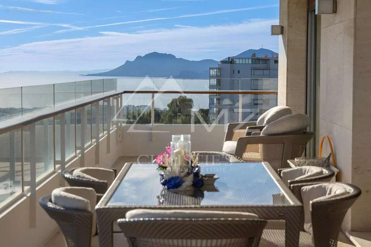 Appartement à CANNES