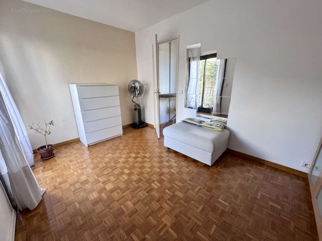 Appartement à MARSEILLE-9E
