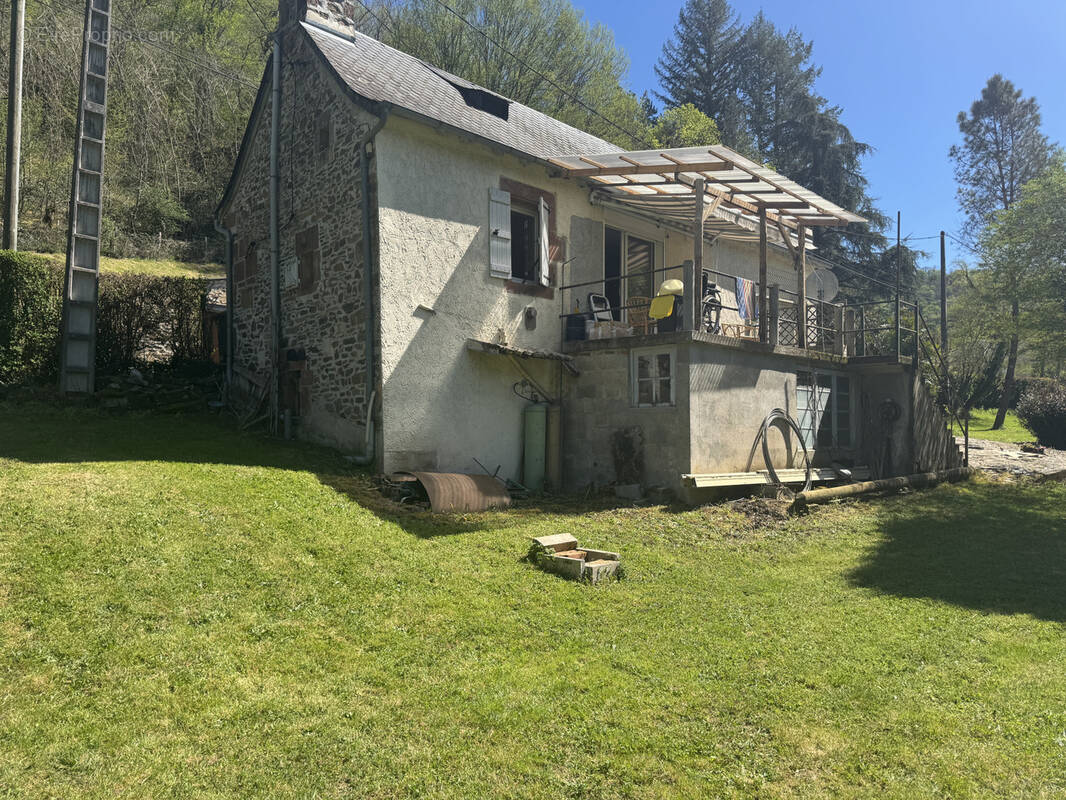 Maison à ALBIGNAC