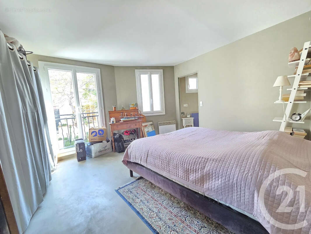 Appartement à LE CASTELLET