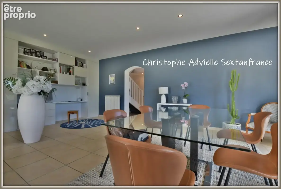 Belle contemporaine, 4 chambres, 2 salles d'eau, double garage, piscine sur 5118 M2 - photo 6