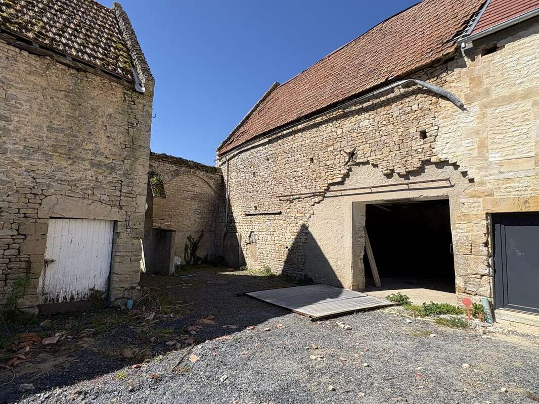 Maison à LE FRESNE-CAMILLY
