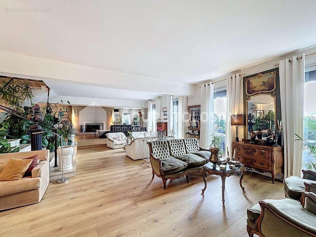 Maison à CASTELGINEST