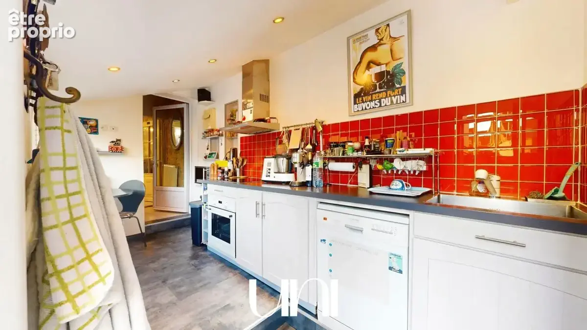 Maison 7 pièces de 140 m2 en pierres - Thaon - photo 11