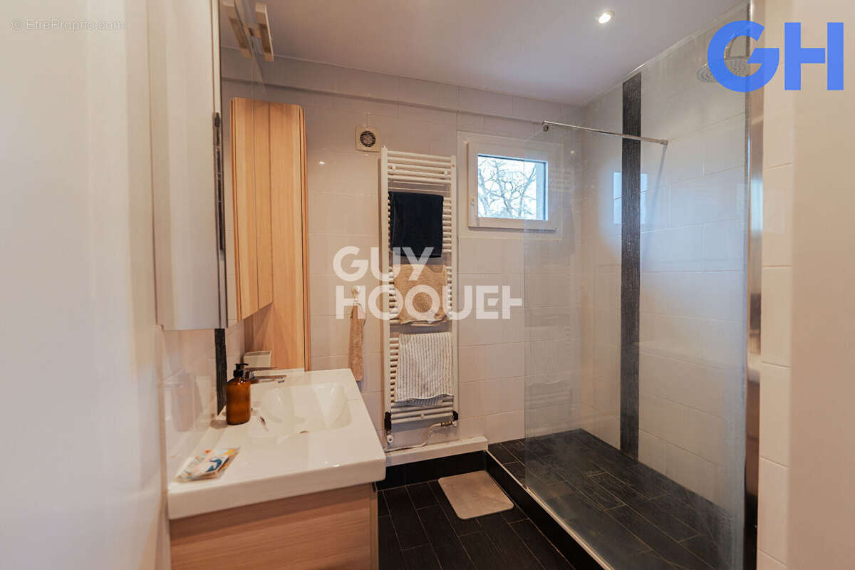 Appartement à ETIOLLES