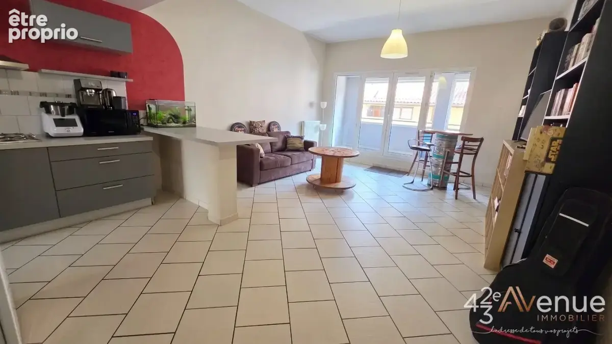 Appartement à SAINT-ETIENNE