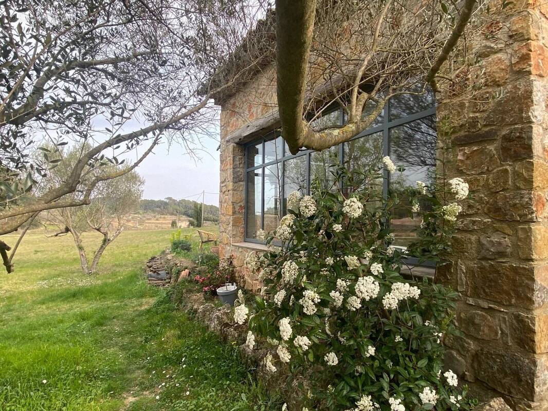 Maison à ENTRECASTEAUX