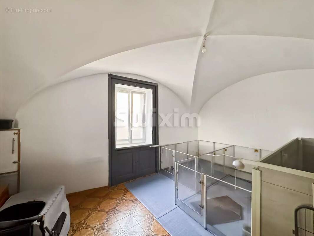 Maison à MONTELIMAR