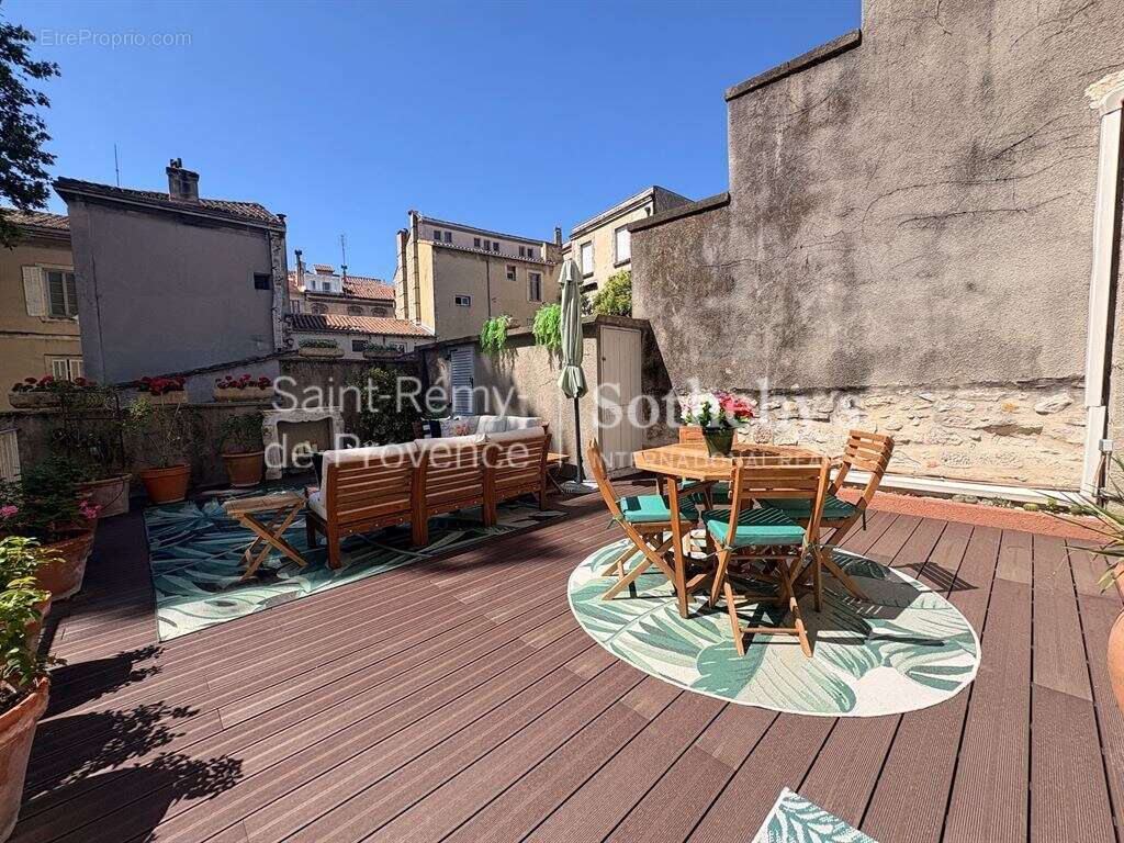 Appartement rénové avec terrasse et garage - photo 18