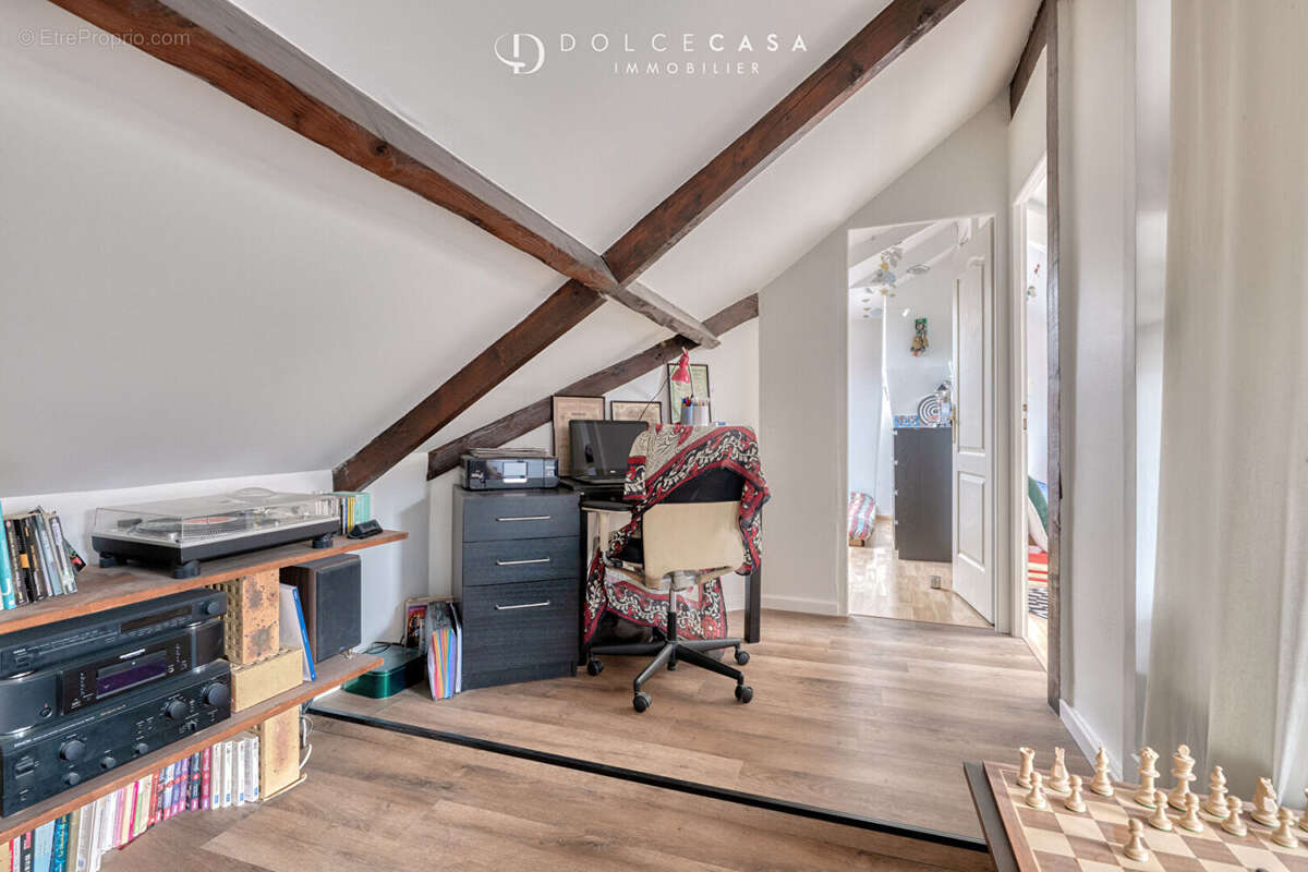 Appartement à LE PERREUX-SUR-MARNE