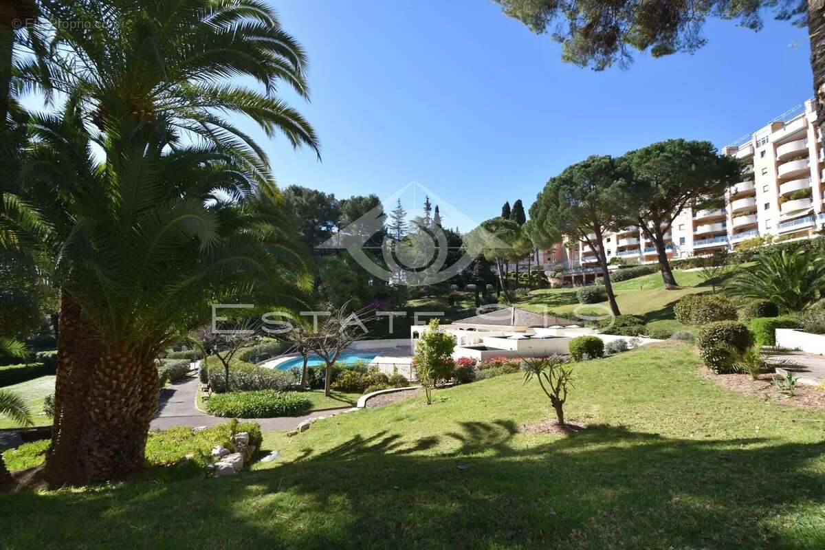 3/4 pieces 95,40 m² dans domaine prive et securise - photo 24