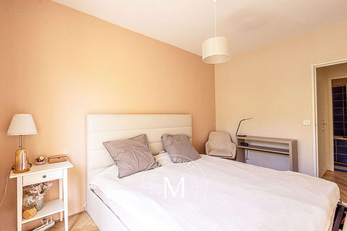 Appartement à MONTROUGE