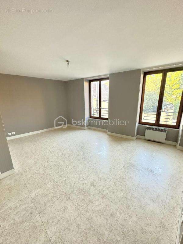 Appartement à LE CHATELET-EN-BRIE