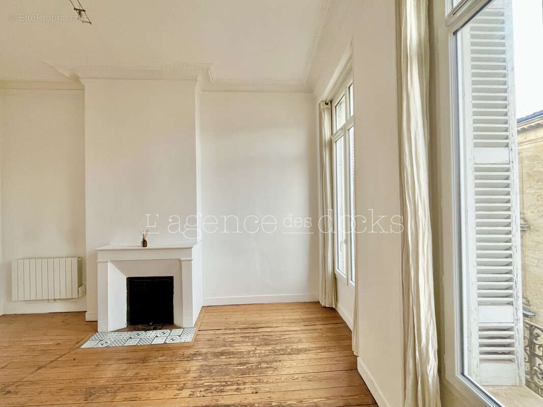 Appartement à BORDEAUX