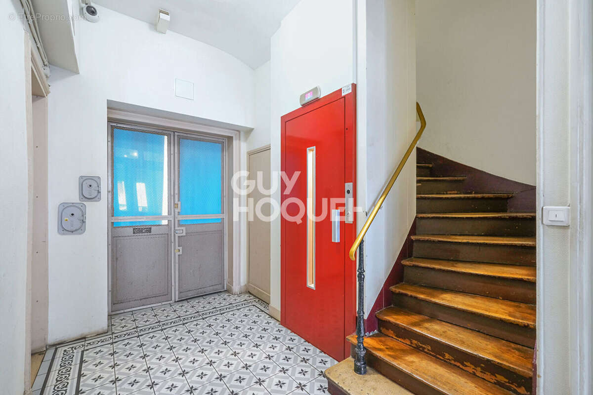 Appartement à PARIS-18E