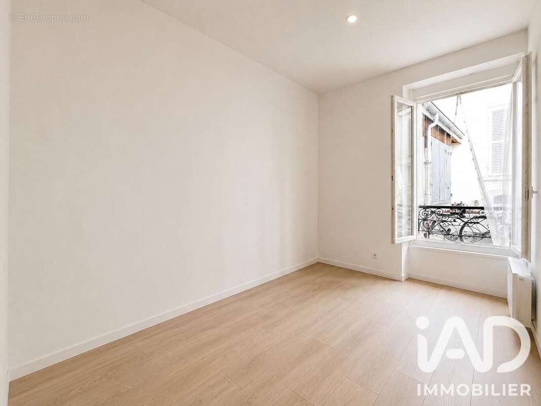 Photo 2 - Appartement à PARIS-14E