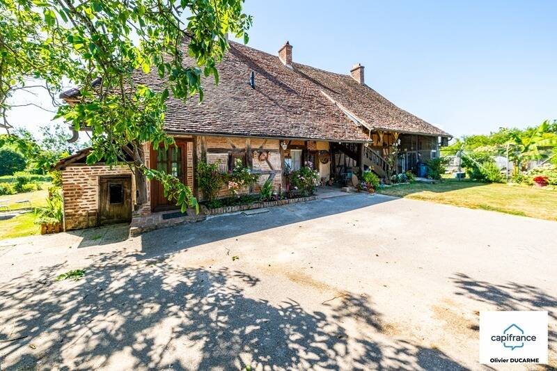 Maison à THUREY