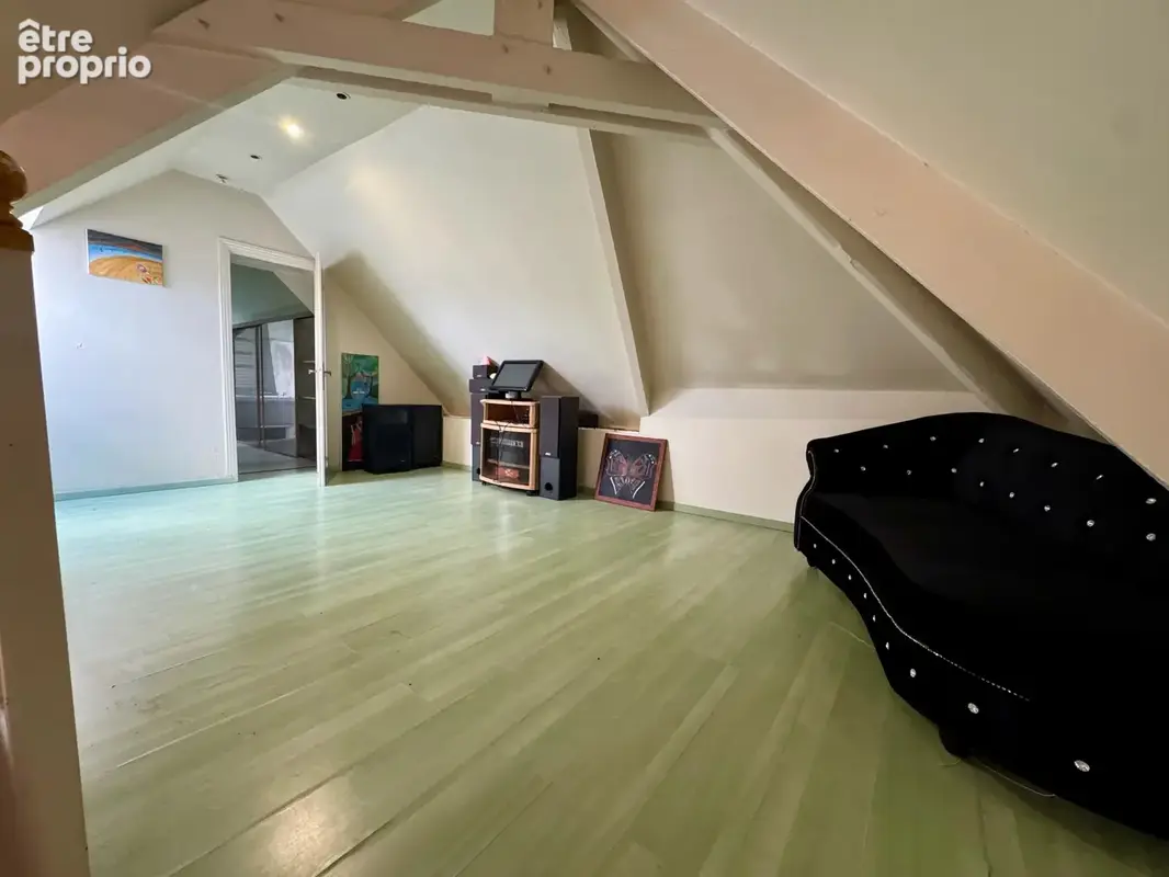 VILLAGE PARISIEN : superbe maison de standing ! - photo 13