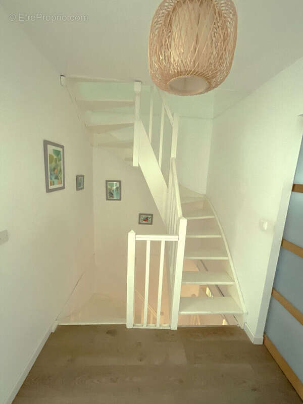 Maison à VOISINS-LE-BRETONNEUX