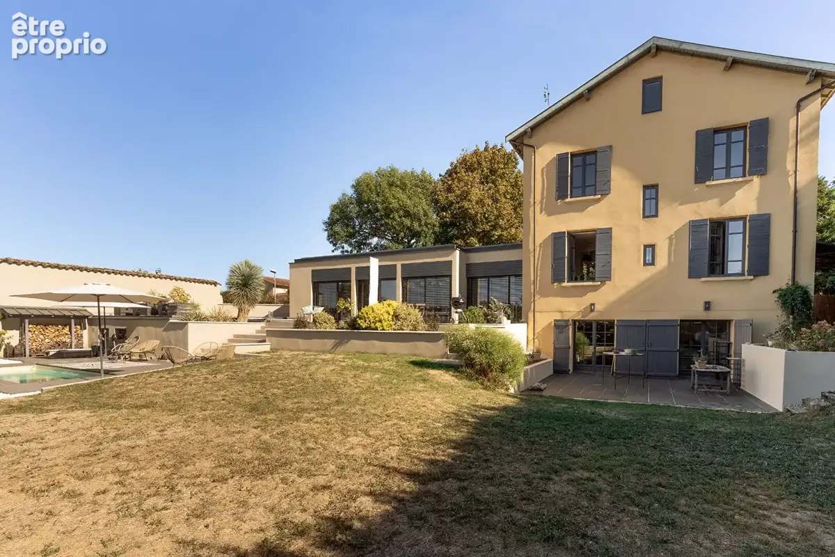 Curis au mont d'or , maison familiale, piscine & vue degagée - photo 3
