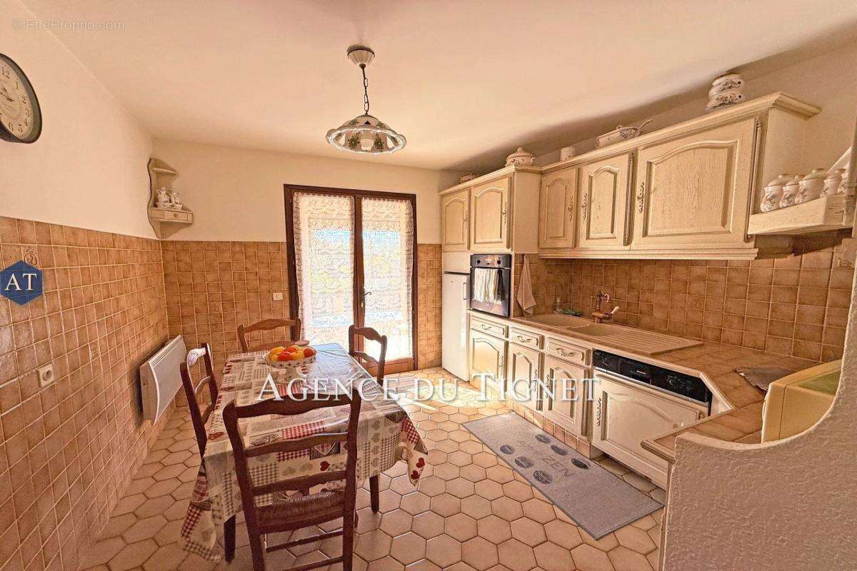 Maison à PEYMEINADE