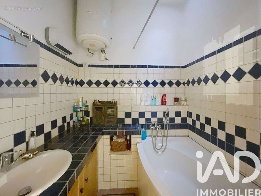 Photo 6 - Maison à LAMBESC