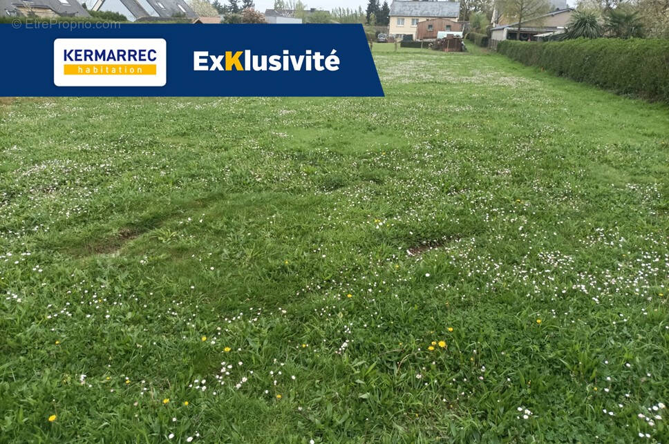 Terrain à PLECHATEL