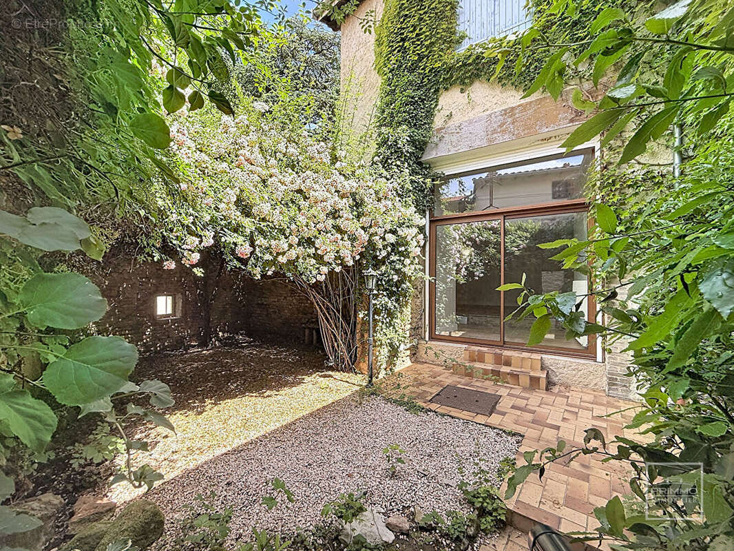 Maison à SAINT-DIDIER-AU-MONT-D'OR