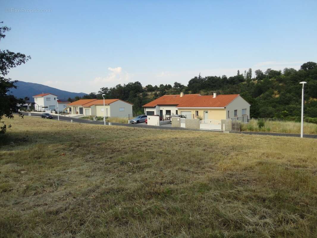 Dpt Pyrénées Orientales (66), à vendre PRADES Terrain constructible 421 m², 3 faces, libre constructeur - photo 5