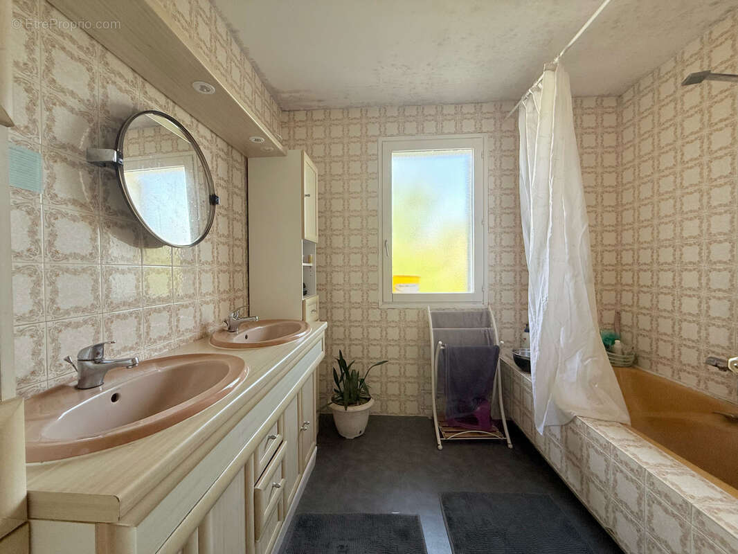 Maison à fort potentiel - photo 12