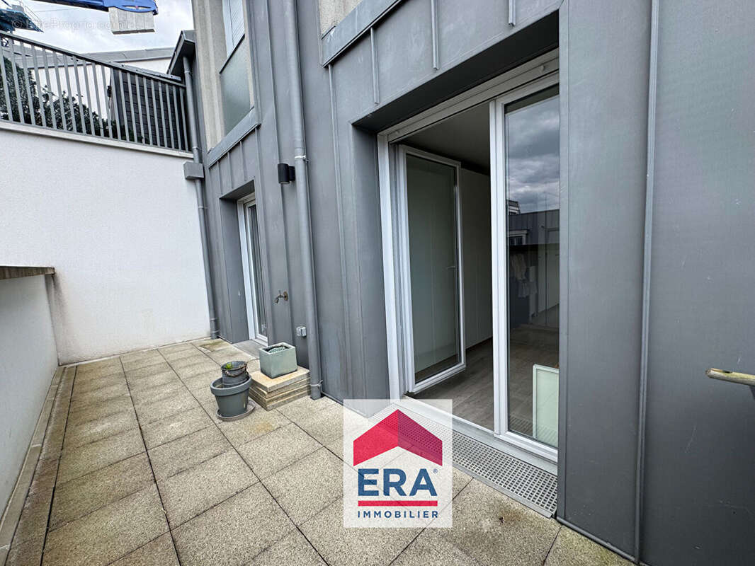 Appartement à SARTROUVILLE