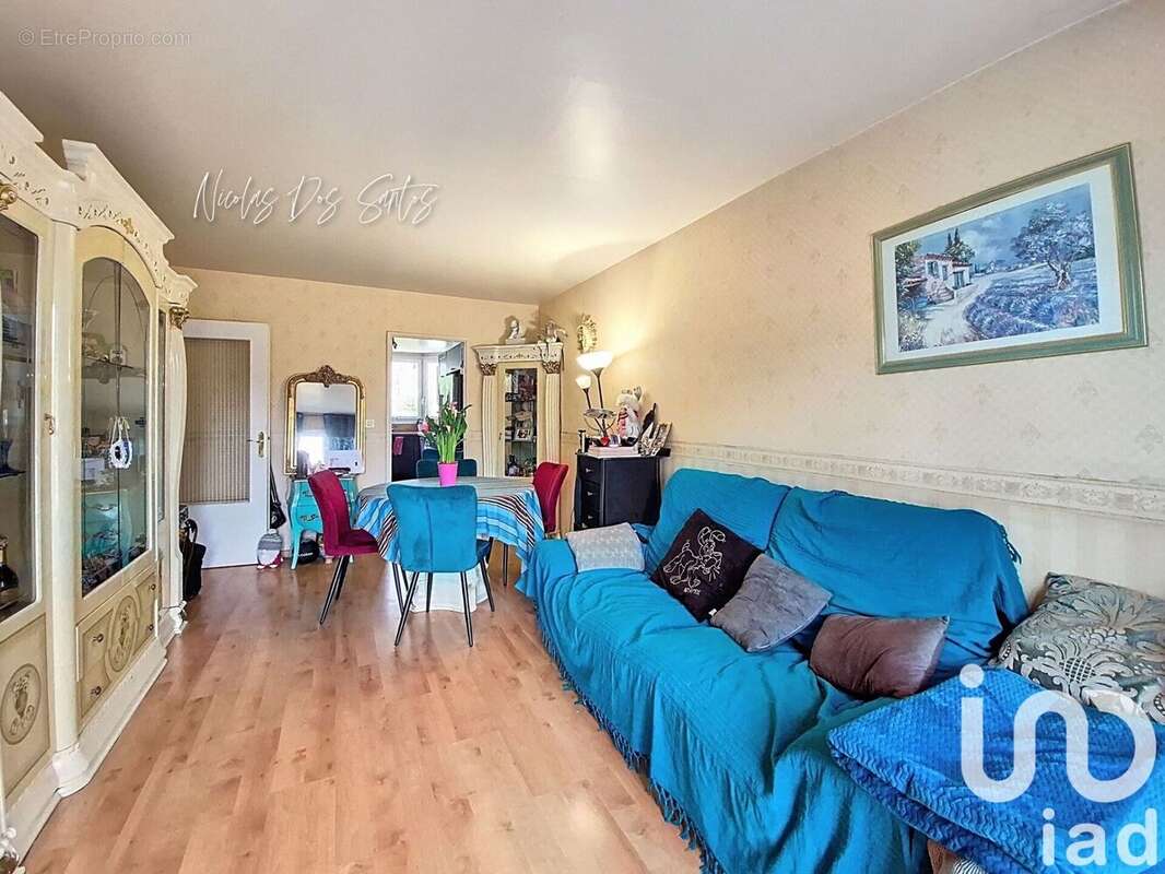 Photo 2 - Appartement à SAINT-DENIS