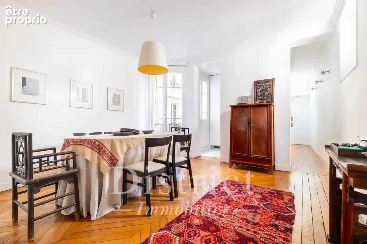 Exclusivité Ile Saint Louis - Beau pied-à-terre traversant de 72m² - photo 4