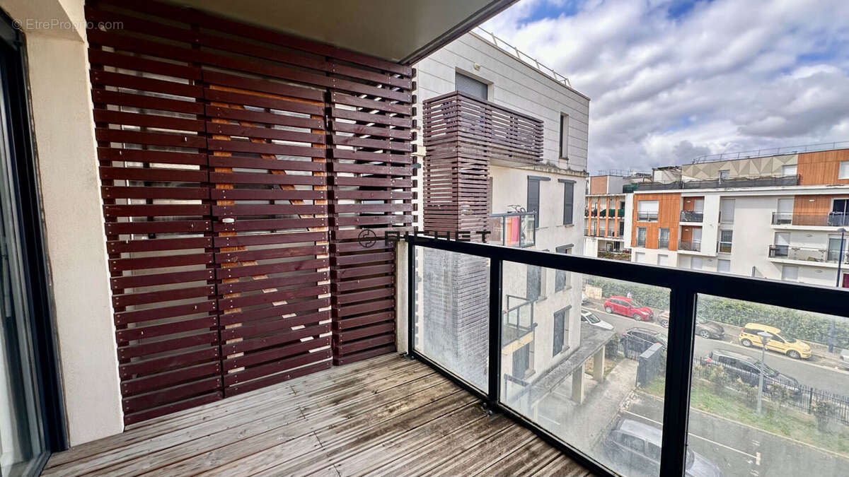 Appartement à DAMMARIE-LES-LYS