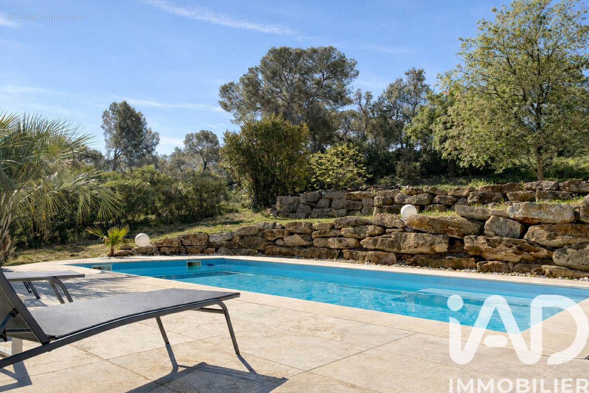 Photo 1 - Maison à CARQUEIRANNE