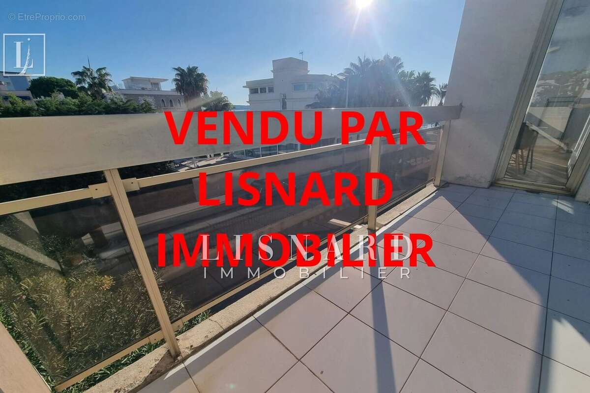 Appartement à VALLAURIS