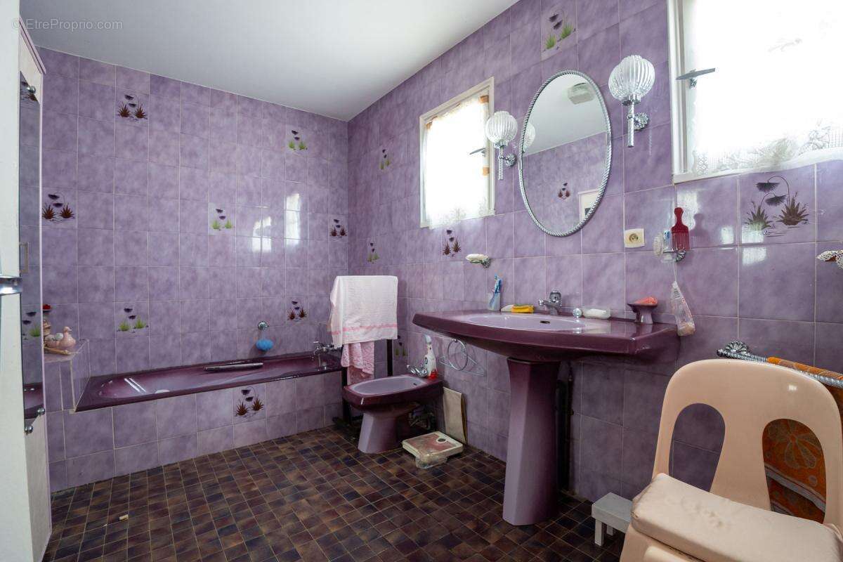 Maison à LA MAGDELAINE-SUR-TARN