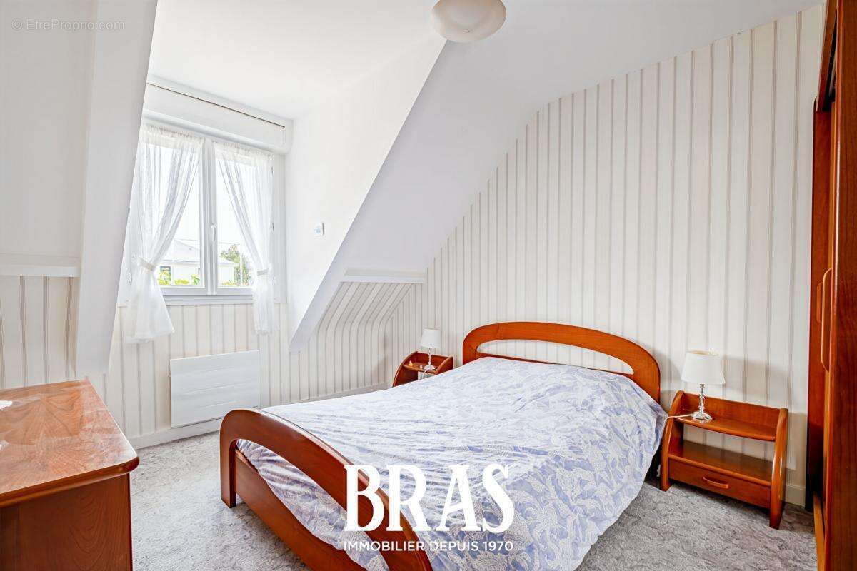 Maison à LE POULIGUEN