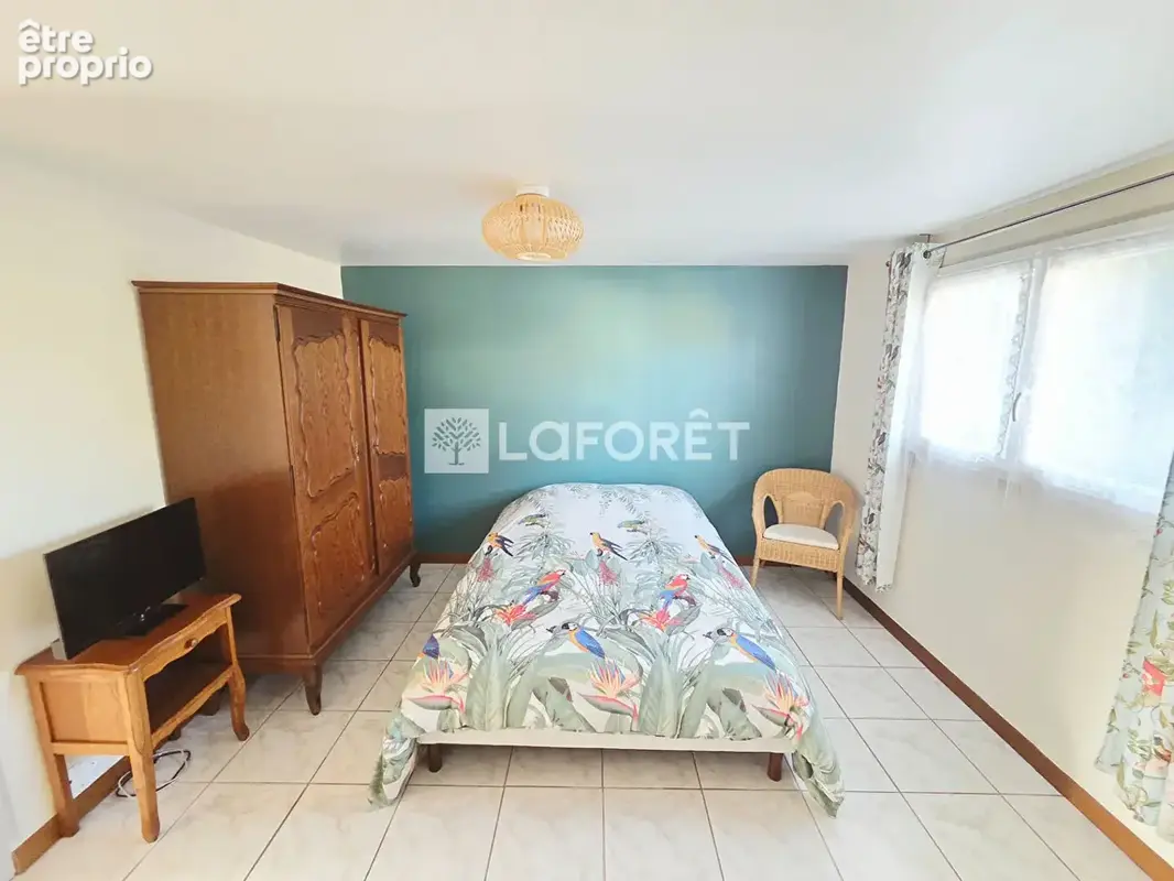 Maison de caractère - 148 m2 - 7 pièces - photo 5
